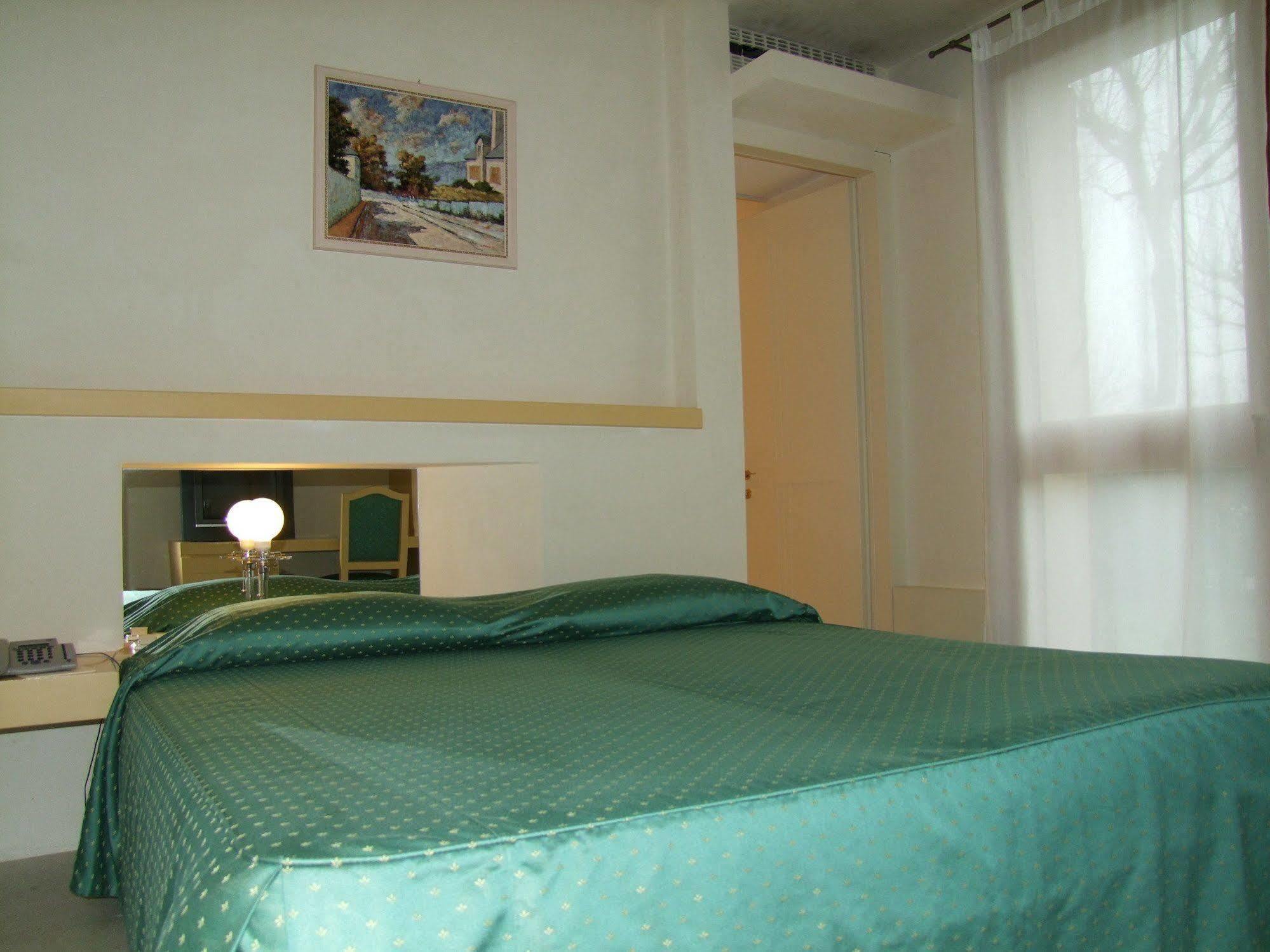 Hotel Villa Ca' Sette Bassano del Grappa Exterior photo